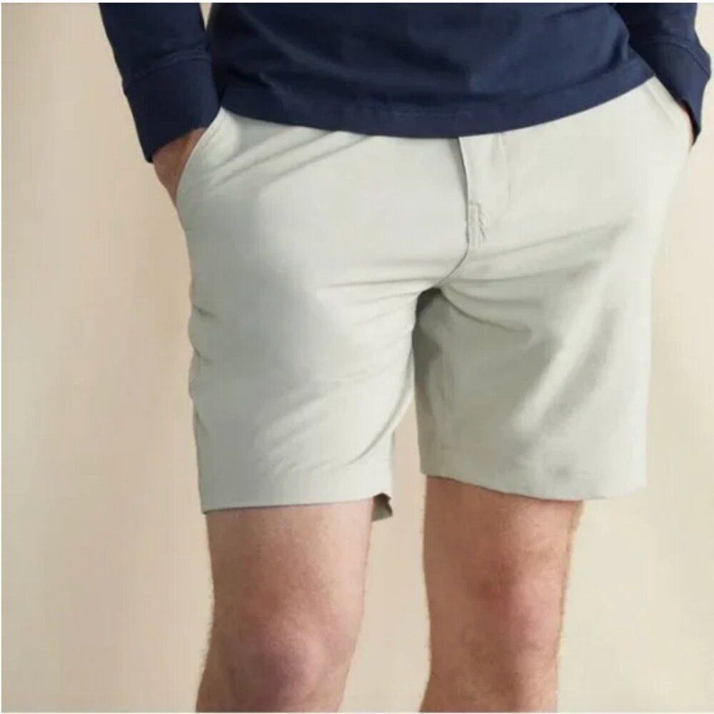 Onia Men's Stretch Chino Shorts Khaki Flat Front Pockets (Stone) Size 32